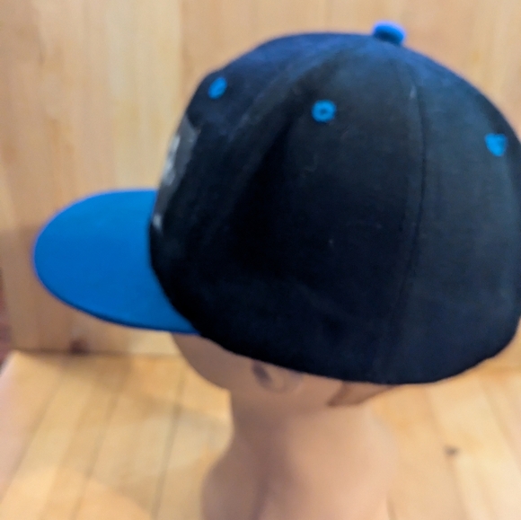 Black and Blue Graphic Baseball Cap - Picture 3 of 5